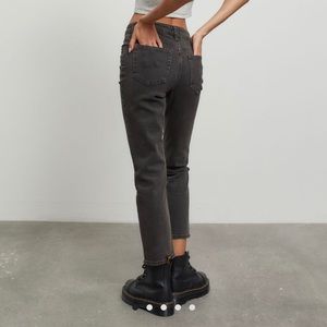 High-Wasted Skinny Straight Jean